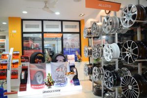 Bridgestone India 500th family channel stores