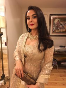 Preity Zinta in Minawala Jewellery 2