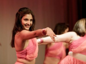 Madhuri Murli to launch Bollywood dance series in California