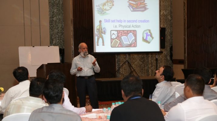 Prof Palhan - Prof - Operations Management - Great Lakes Institute of Management - Gurgaon while delivering the talk on self-effectiveness