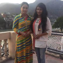 Hina Khan is the hottest mom to have on screen - Shivangi Joshi