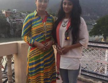 Hina Khan is the hottest mom to have on screen - Shivangi Joshi