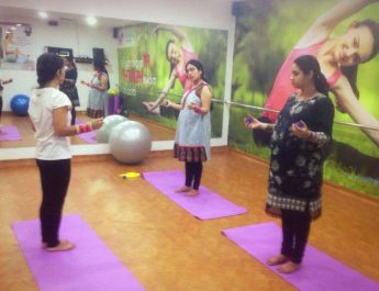 Paras Bliss Hospital - Yoga Camp - Pregnant women attended yoga session