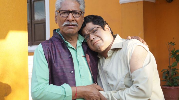 Rajendra Gupta as Babuji and Sumit Arora as Gomukh in Sony SABs Chidiyaghar