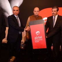 Union Finance Minister Shri Arun Jaitley launches Airtel Payments Bank