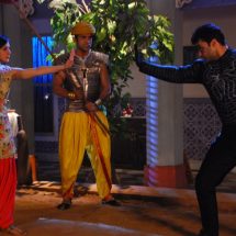 Priyal Gor as Ichha and Amit Dolawat as Makraant in Sony SABs Ichhapyaari Naagin