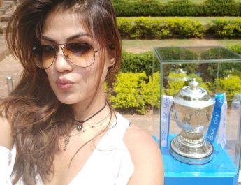 Actress Rhea Chakraborty charms the visitors at Bhubaneswar - VIVO IPL 2017 Trophy Tour 2