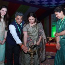 Meenakshi lekhi inaugurating delhi literature festival