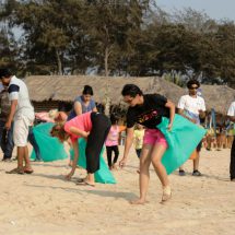 Marking the last day of TeraMeraBeach campaign rolled out by Drishti Marine tourist and visitors engaged in a beach cleaning drive at Baga Beach