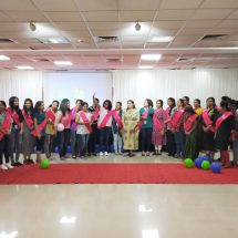 TRIO Tots school presents saches to teachers to personify their strong characters