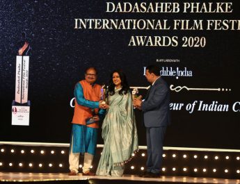 RED FMs COO and Director Ms Nisha Narayanan receives award in the entertainment category at DIFF Awards 2020