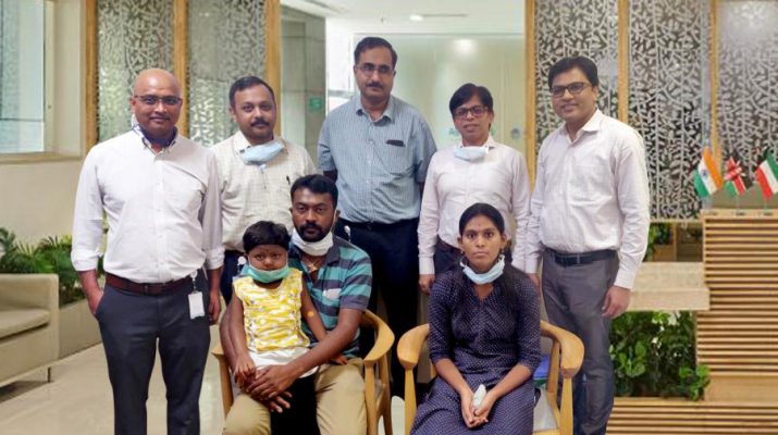 Punyashree with her Parents and Doctors who saved her life